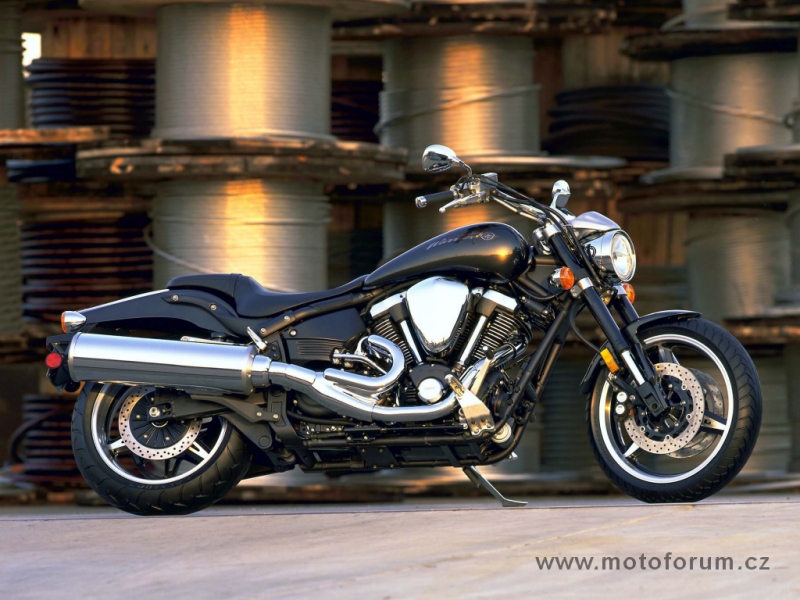 Yamaha_Road_Star.jpg